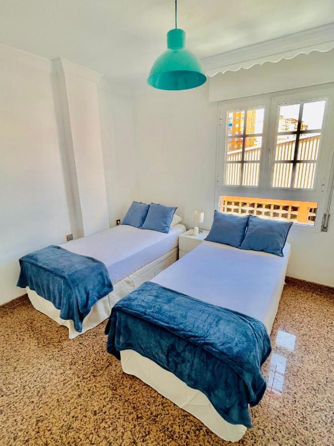 Encantadora Habitacion Privada Cerca Del Mar Malaga Exterior photo